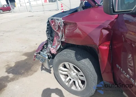 2014 Chevrolet Silverado 1500 1Lt из США, поврежденный, VIN 1GCVKREC5EZ235455